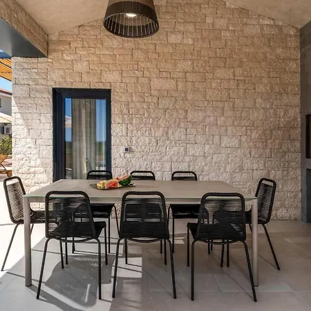 Cozy In With Kitchen Holiday home