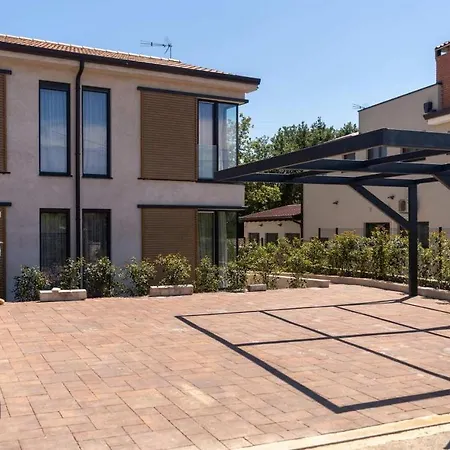 Holiday home Cozy In With Kitchen Porec