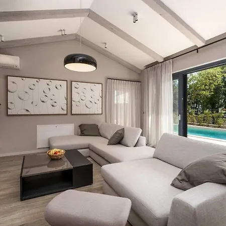 Cozy In With Kitchen Holiday home