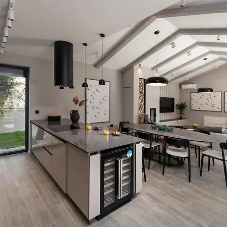 Cozy In With Kitchen Porec