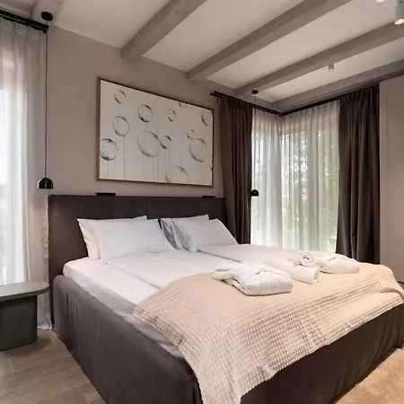 Cozy In With Kitchen Porec